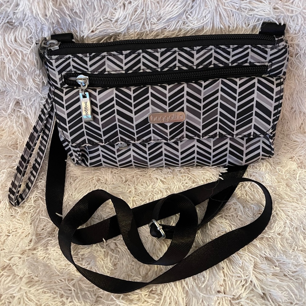 Baggalini Mini Wristlet Crossbody
